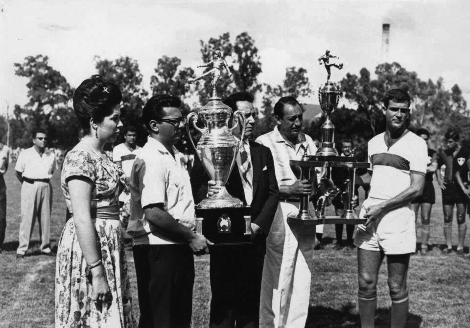 Presentacion de trofeos del Zacatepec